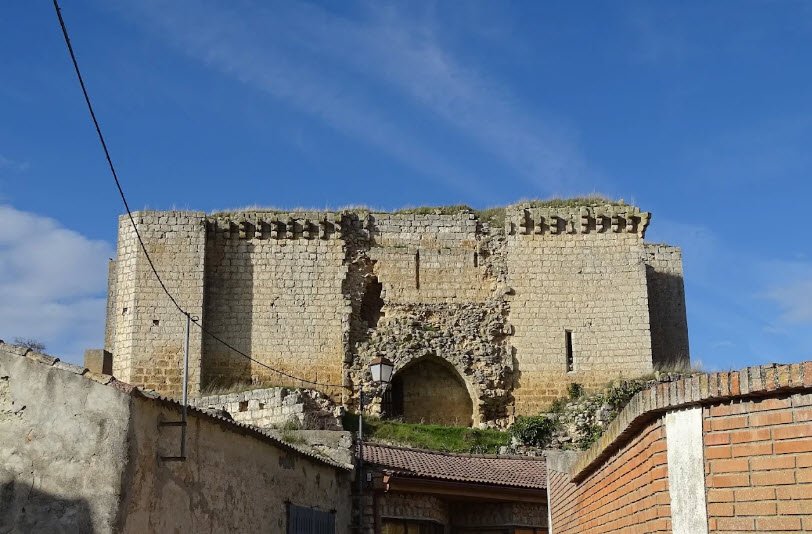 Castillo de Alfonso Téllez de Meneses (s. XIII - XV) (en ruinas), Spain